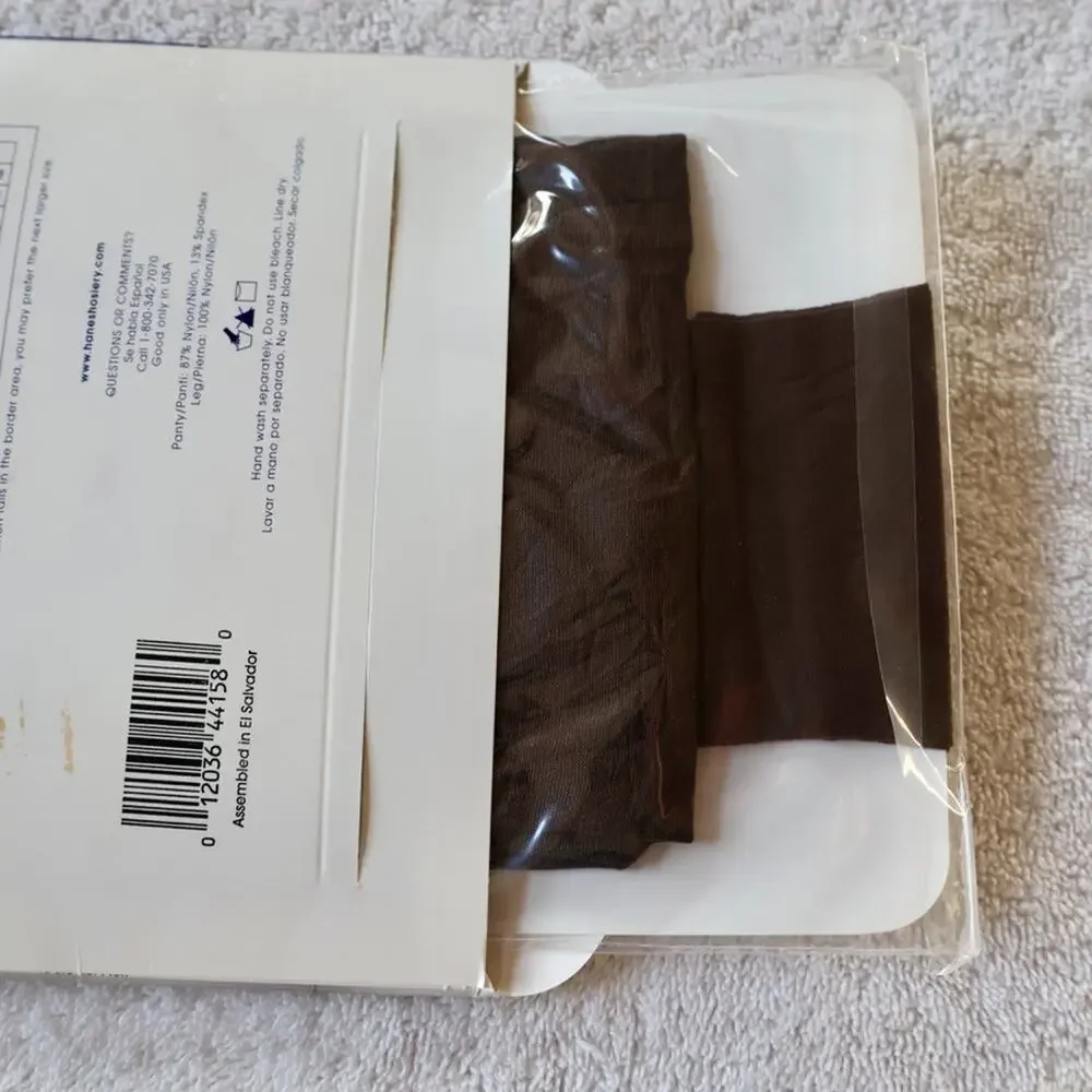 Hanes Too Plus Collection Pantyhose Plus Size 3Q Gentle Brown Control Top E08